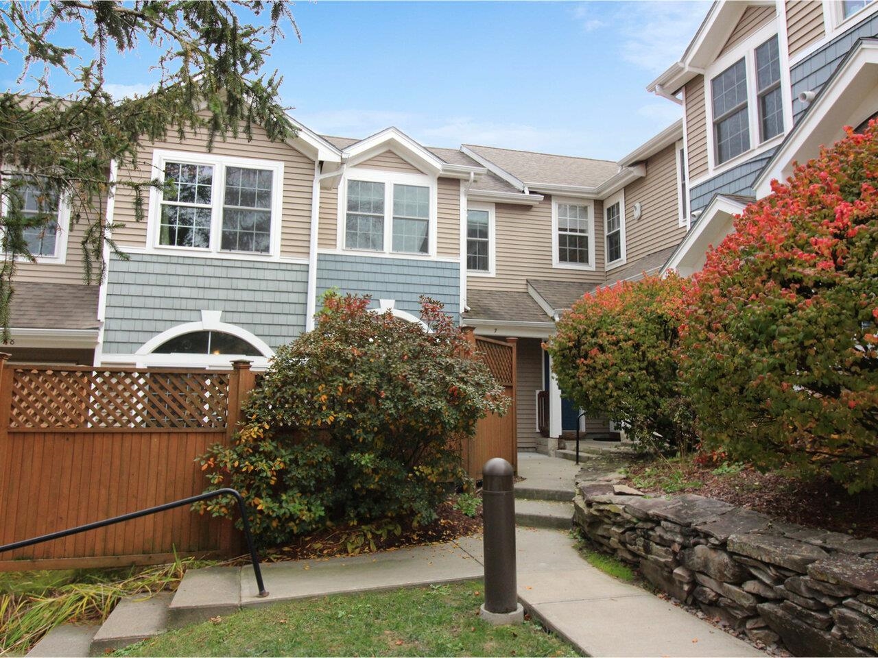 602 North Avenue, Burlington
