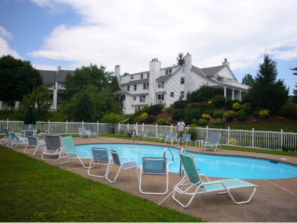 6047 Mountain Rd, Unit 3