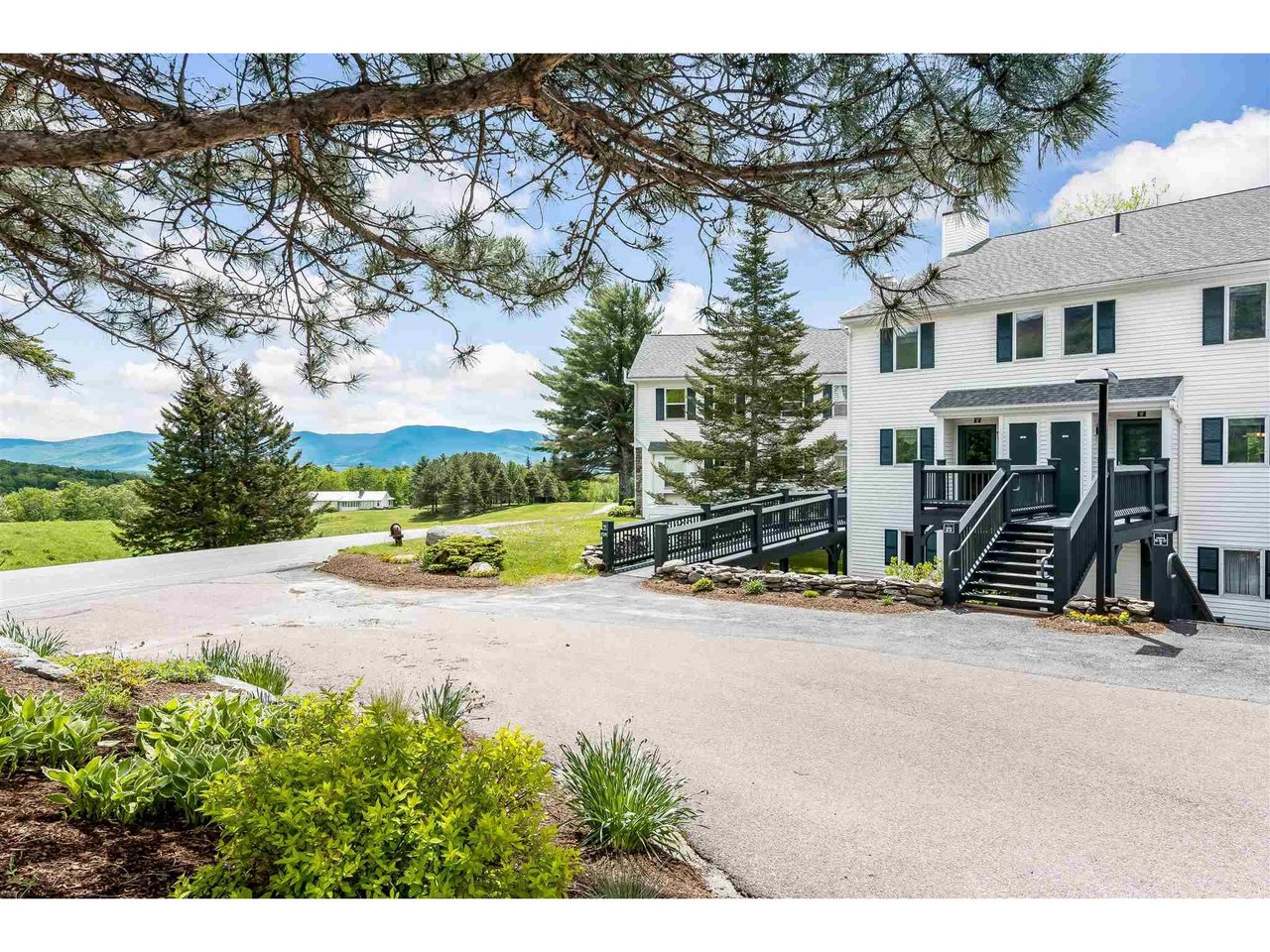 6047 Mountain Road, Unit 18