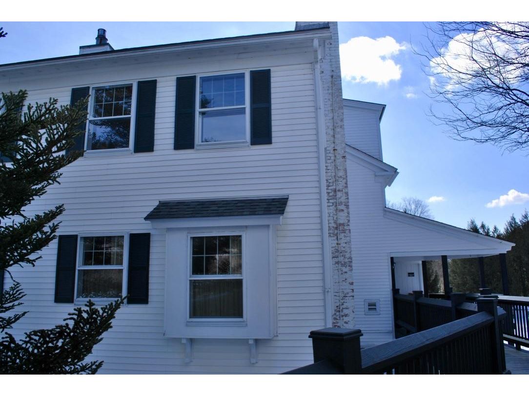 6047 Mountain Road, Unit 3