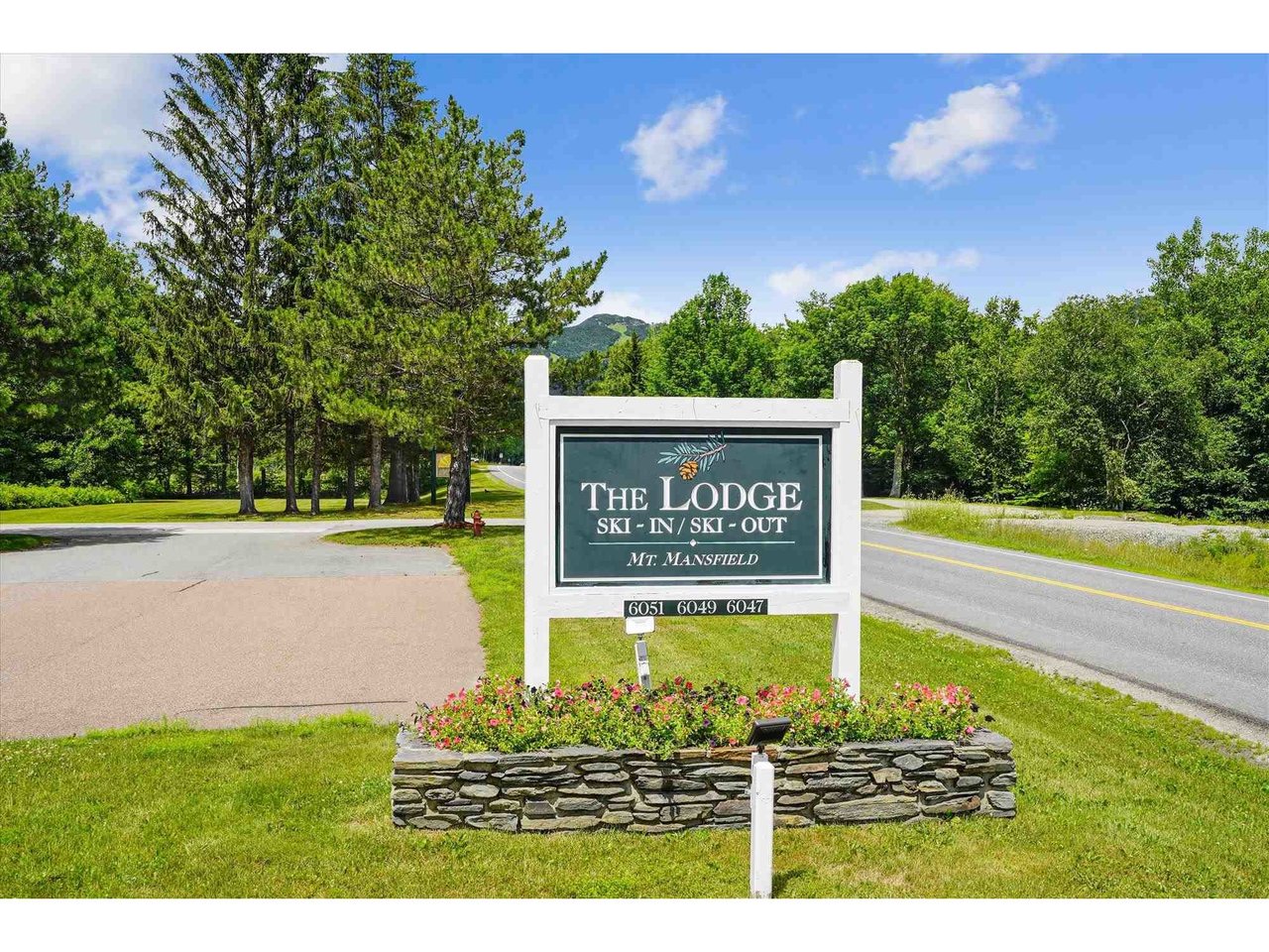 6047 Mountain Road, Unit 9