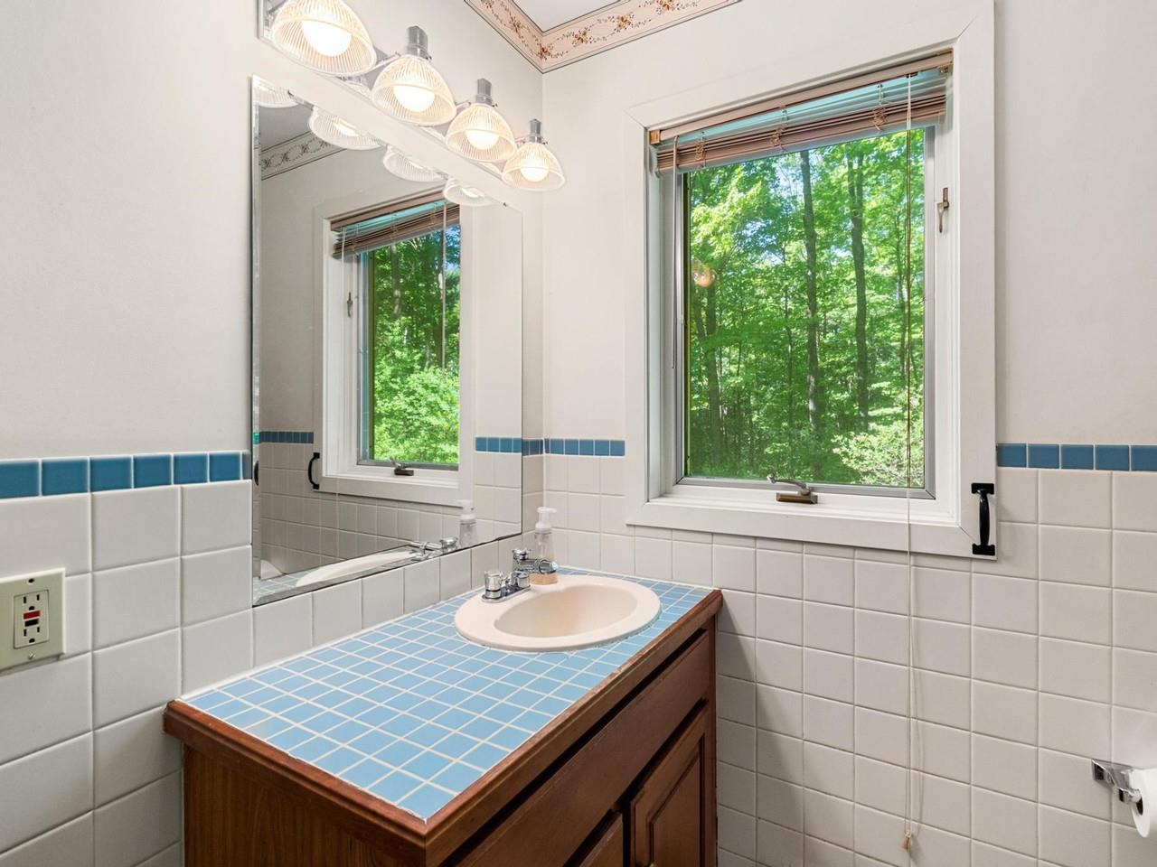 1st Floor 3/4 Bathroom