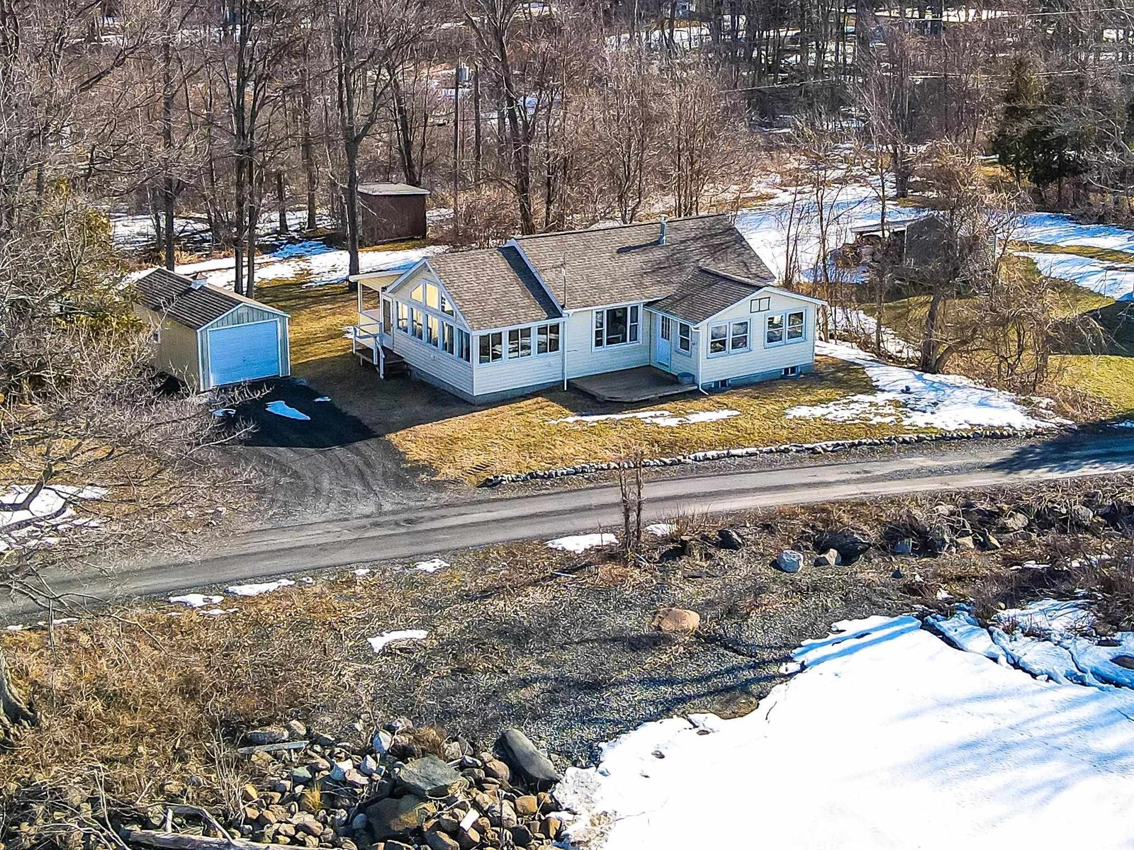 607 Holiday Point Road, North Hero