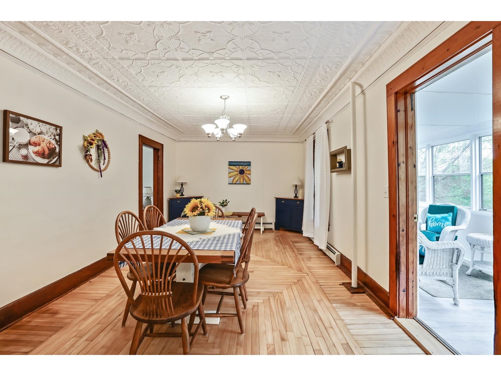 608 East Main Street