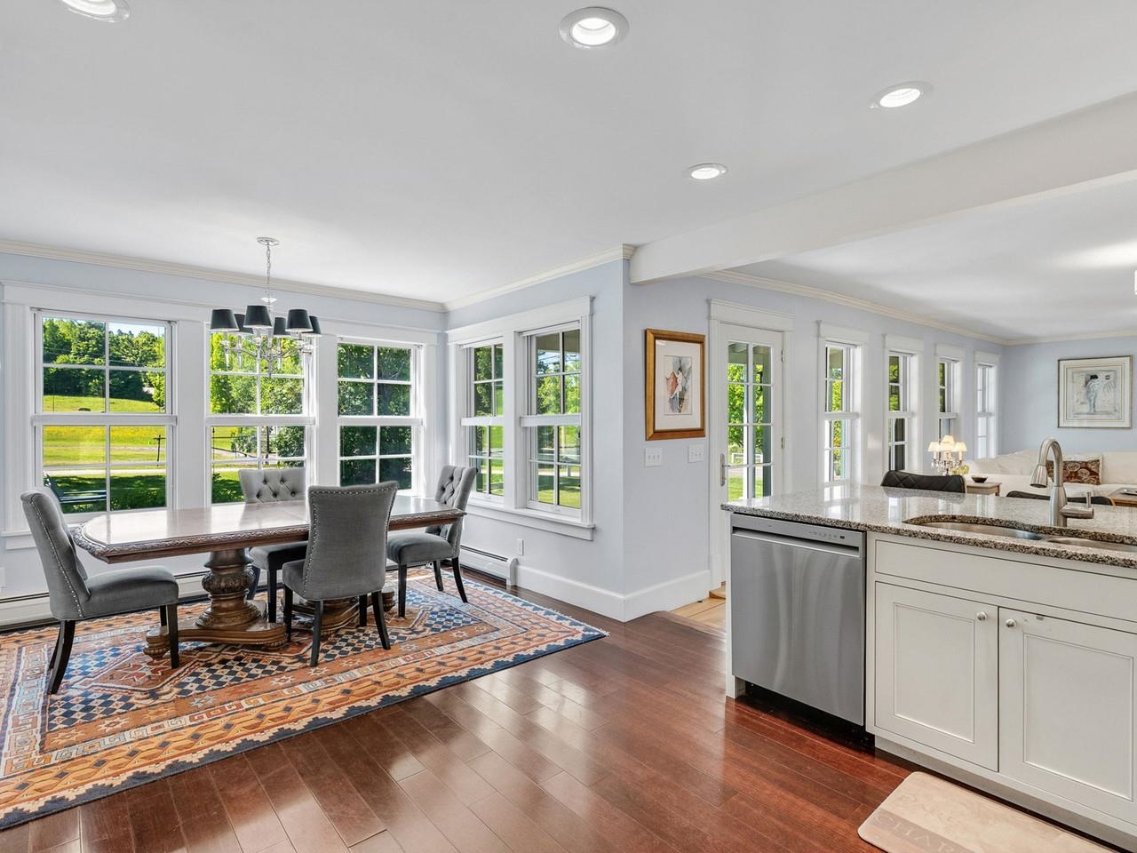 609 Common Road