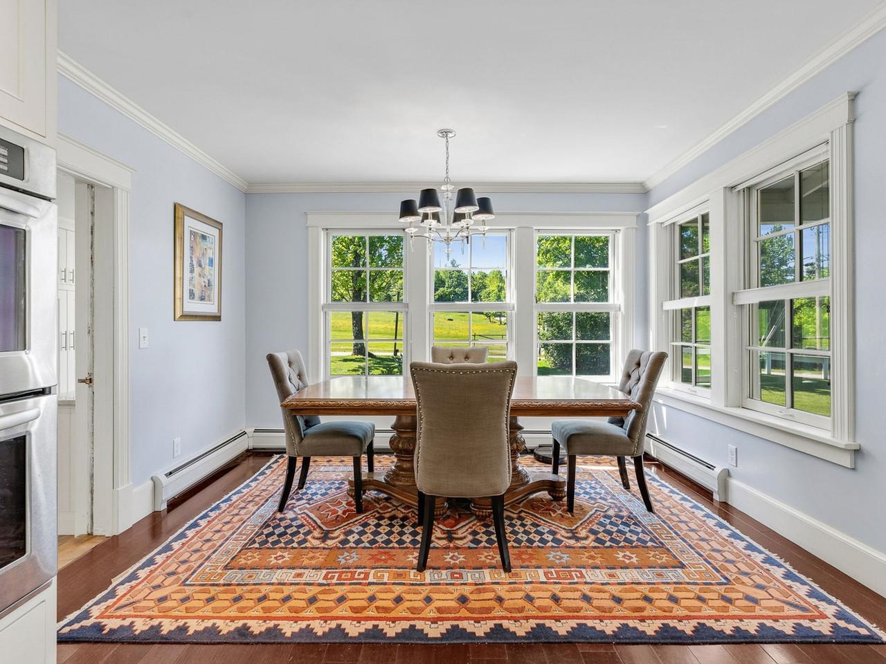 609 Common Road