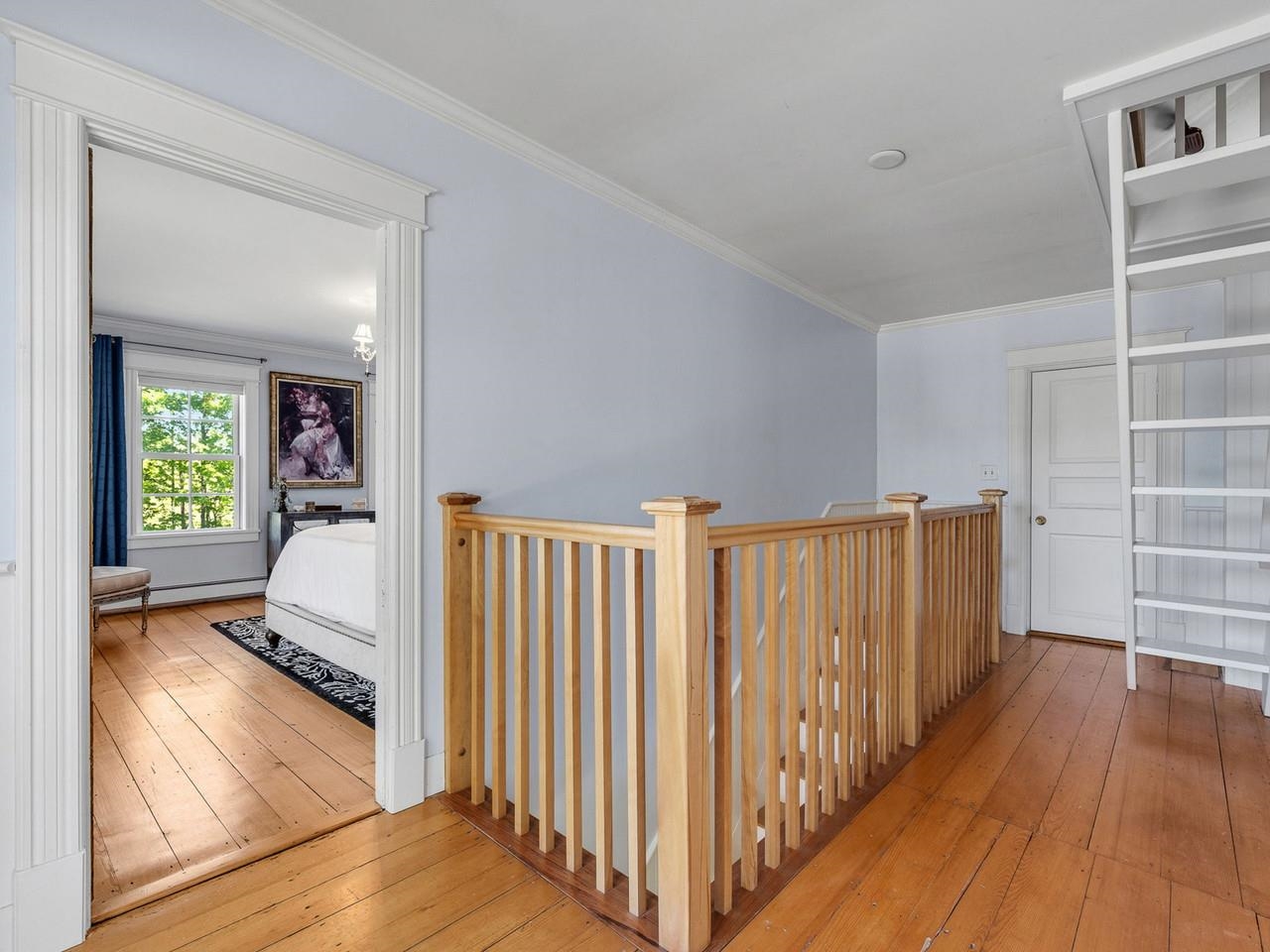 609 Common Road