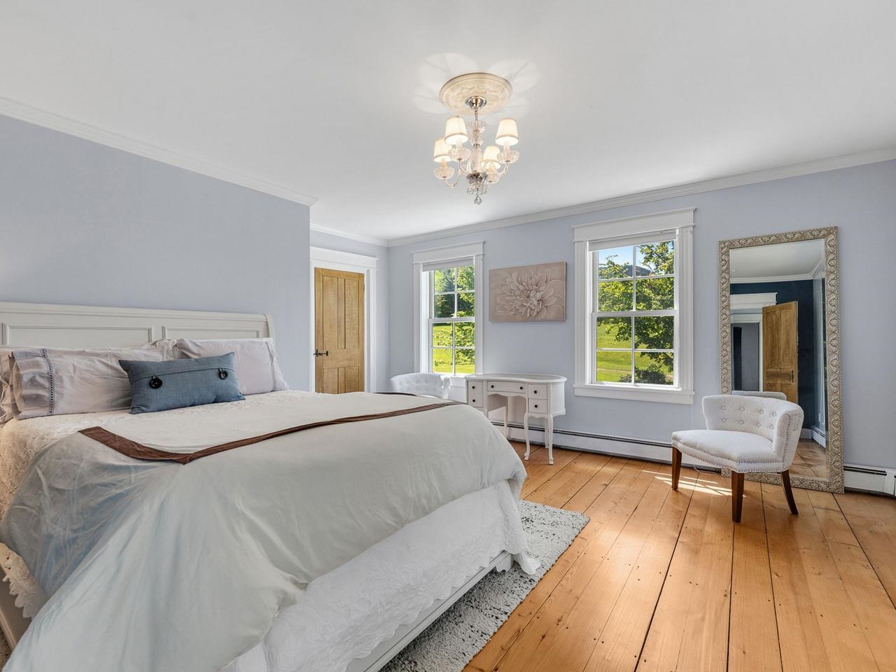609 Common Road