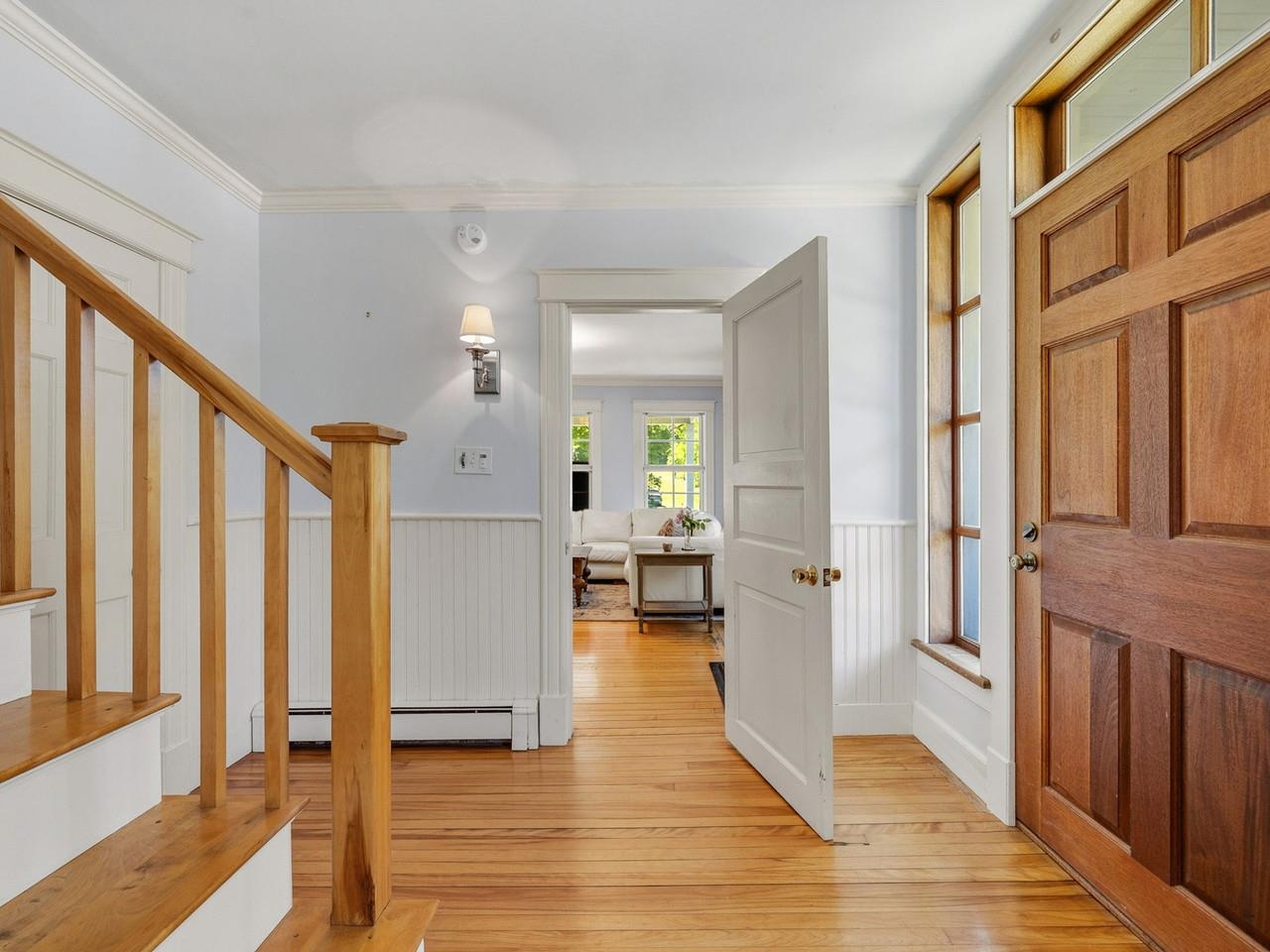 609 Common Road