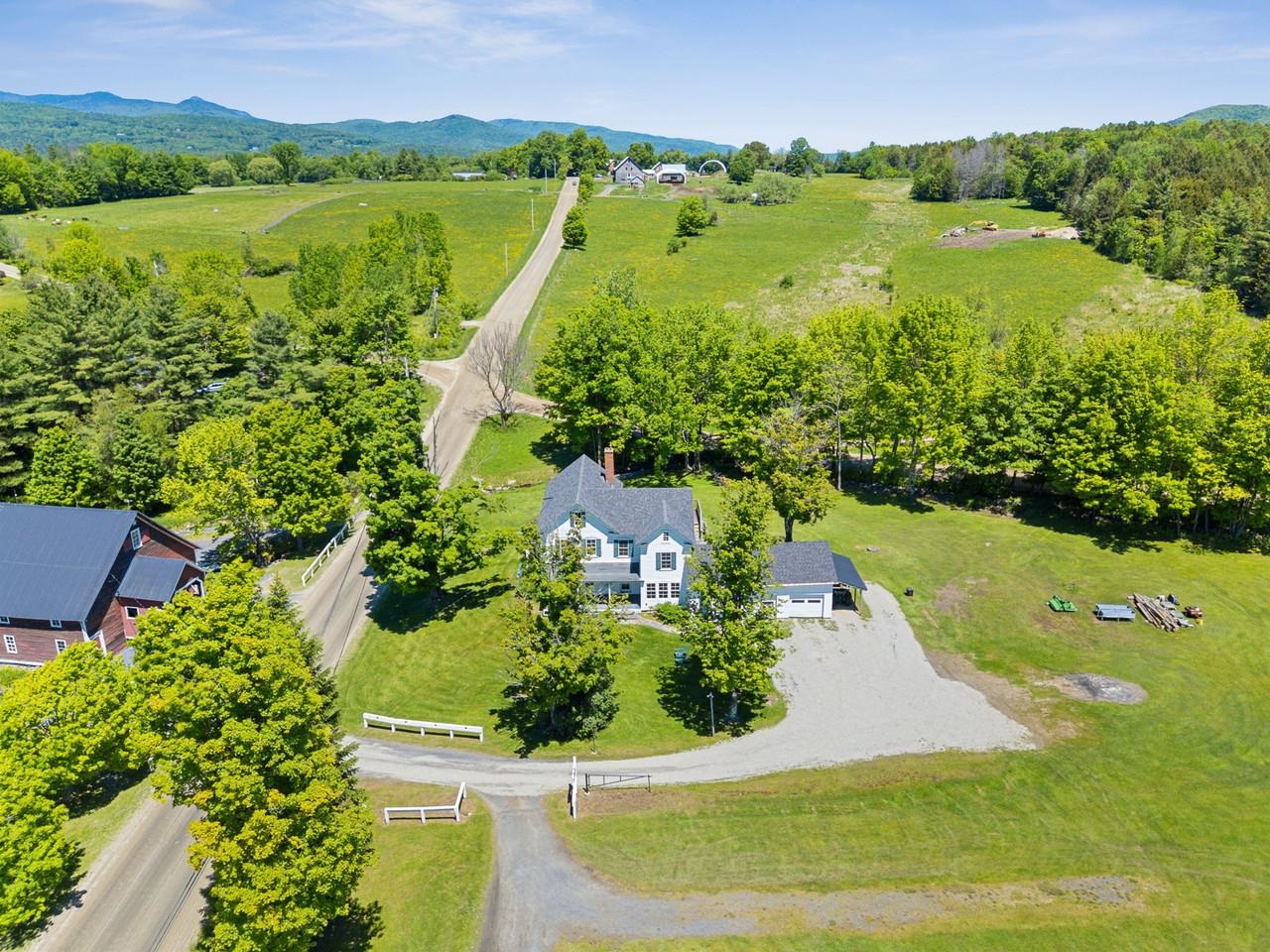 609 Common Road