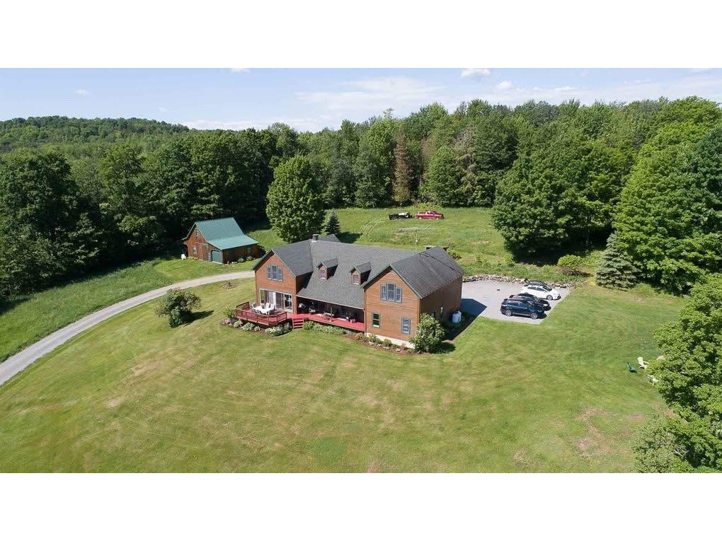 6095 Lake Road
