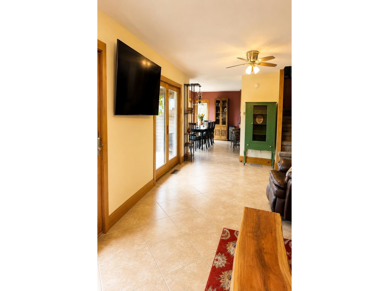 6095 Lake Road