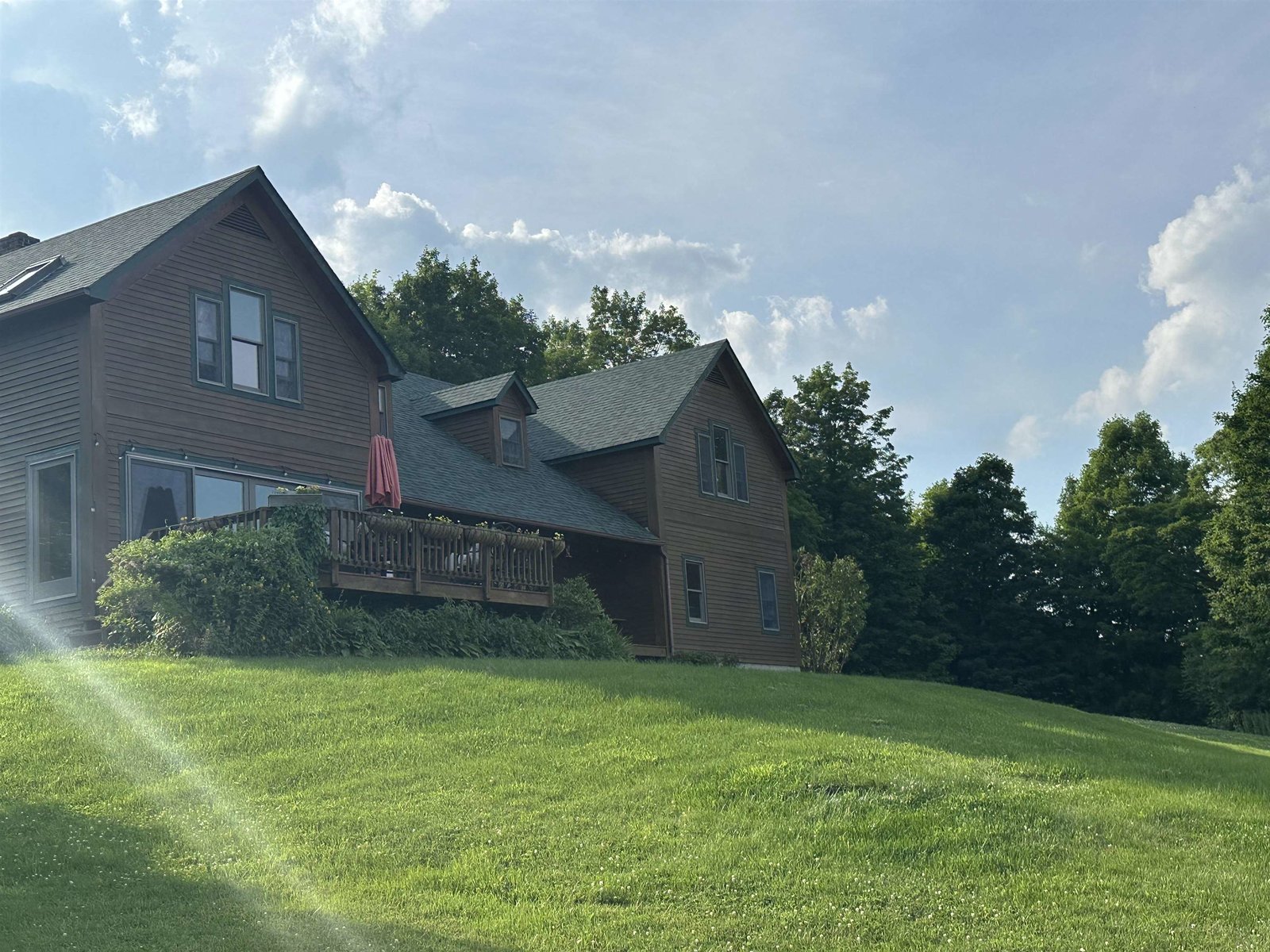 6095 Lake Road