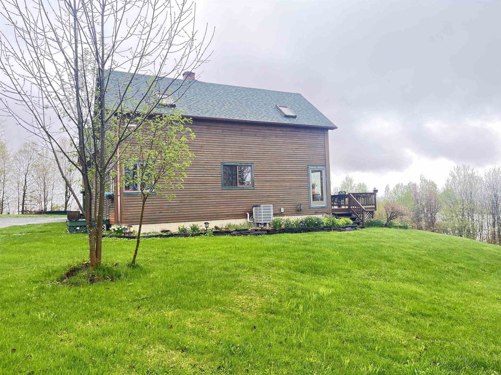 6095 Lake Road