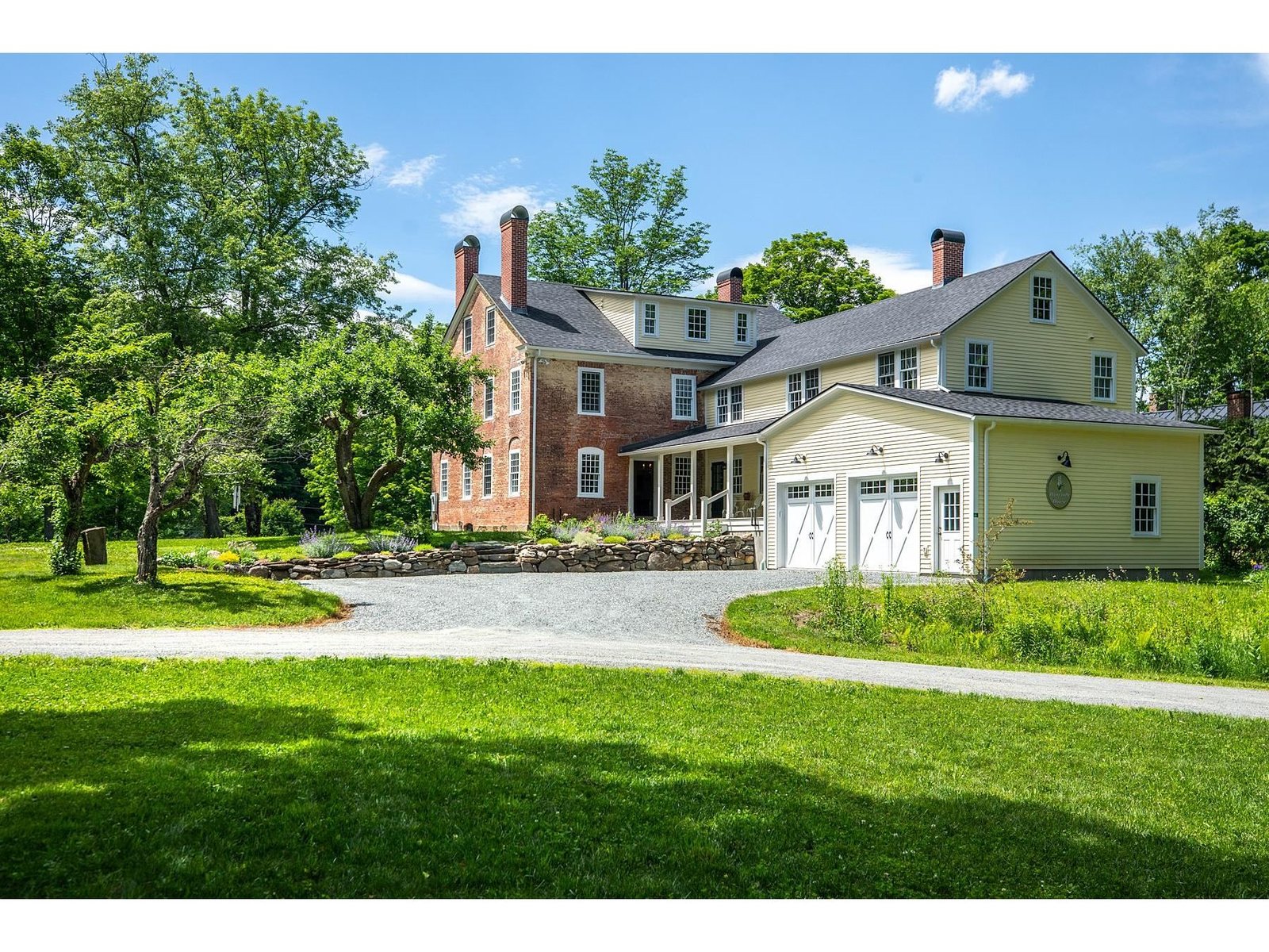 61 Academy Circle