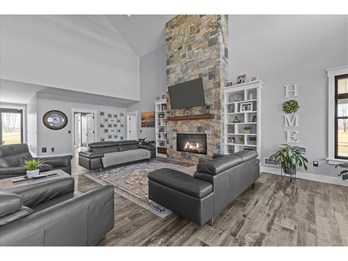 61 Lakewood Drive