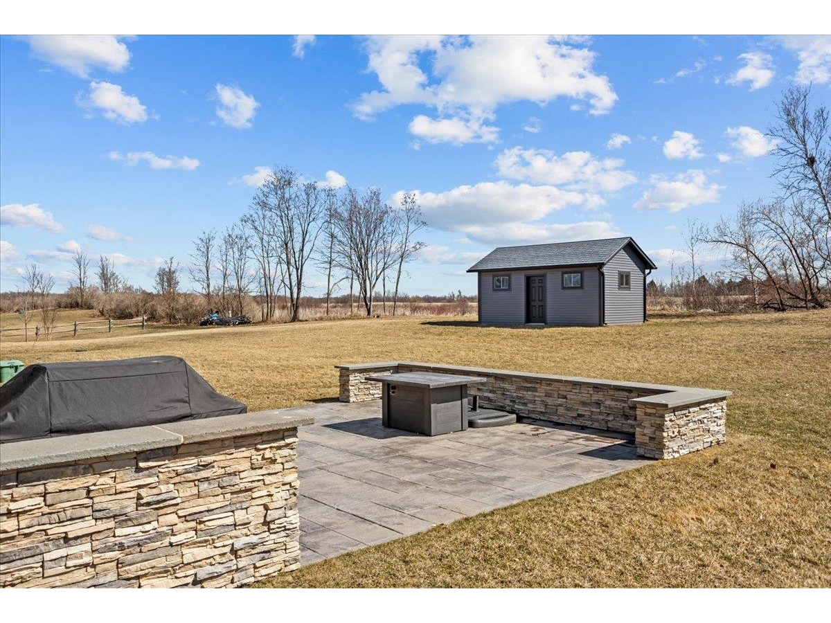 61 Lakewood Drive