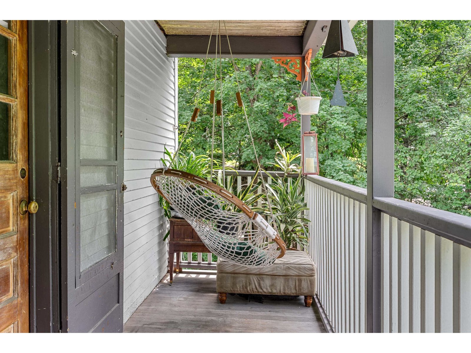 Porch space off kitchen