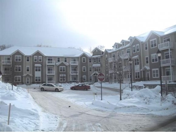 61 Pearl ST, Unit 27