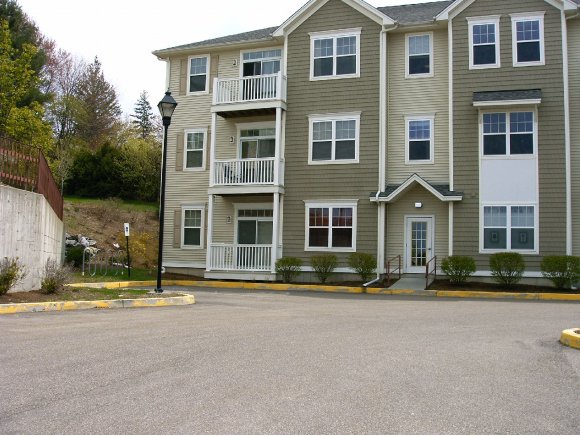 61 Pearl ST, Unit 10
