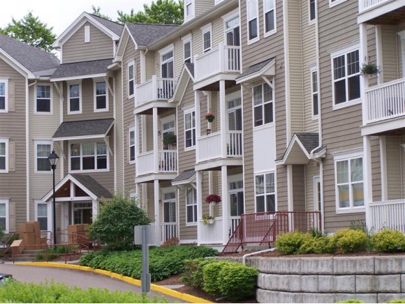 61 Pearl ST, Unit 23