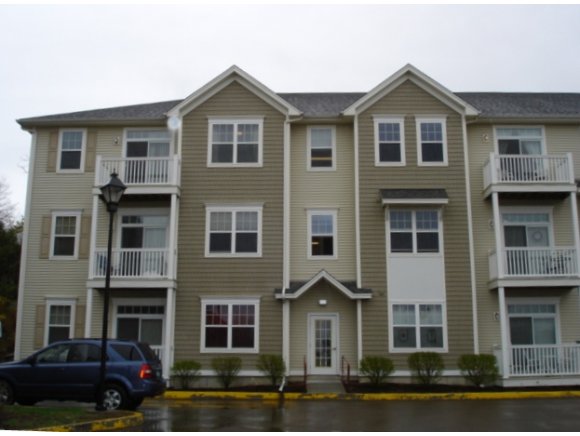 61 Pearl ST, Unit 38