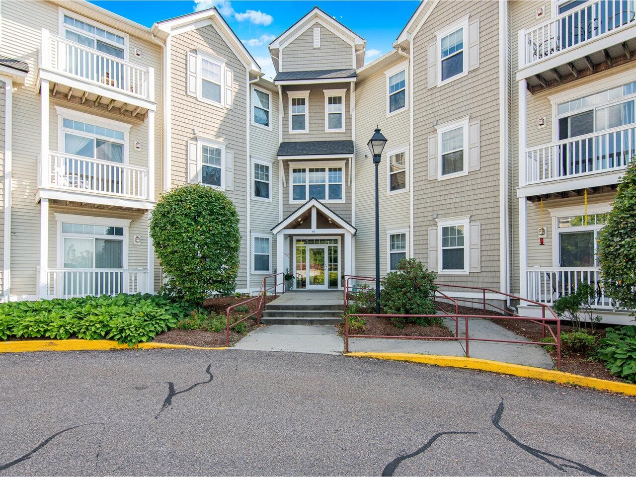 61 Pearl Street, Unit 37