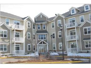61 Pearl Street ST, Unit 22
