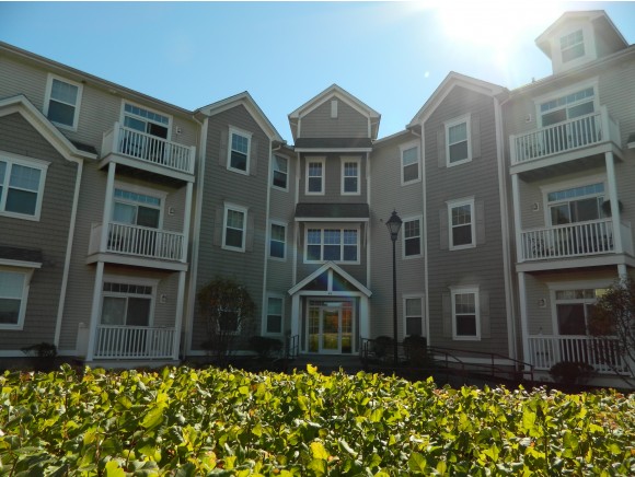 61 Pearl Street, Unit 22