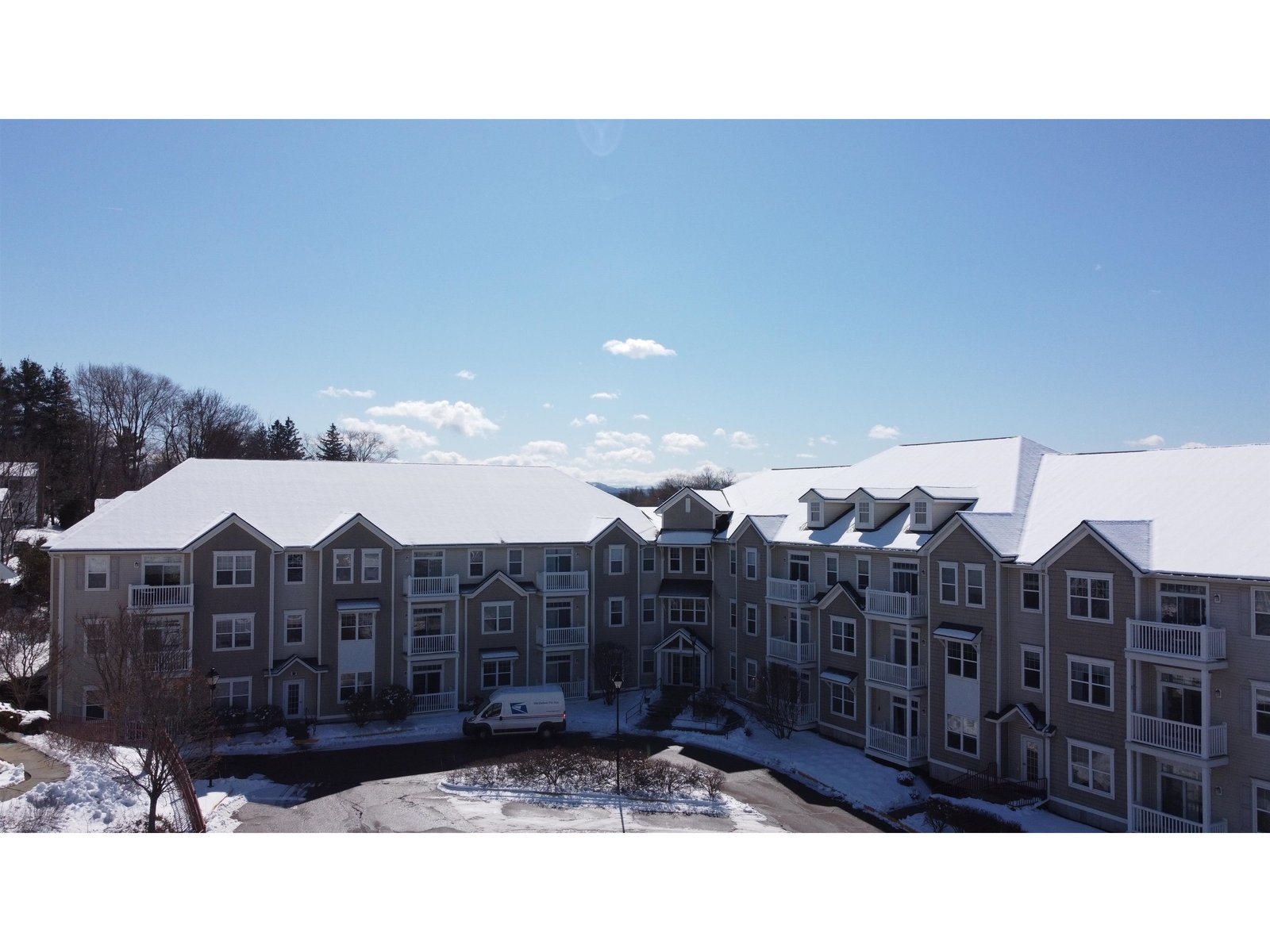 61 Pearl Street, Unit 33