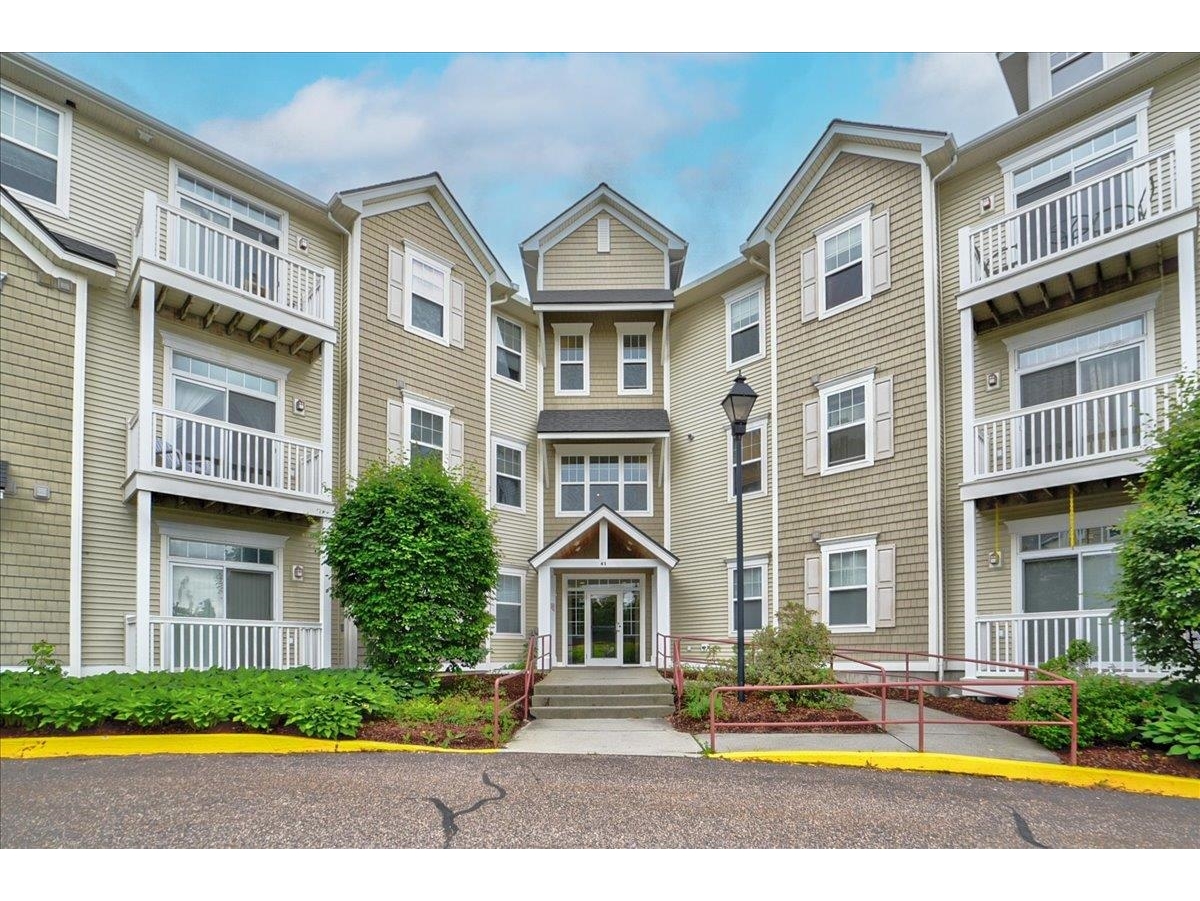 61 Pearl Street, Unit 9