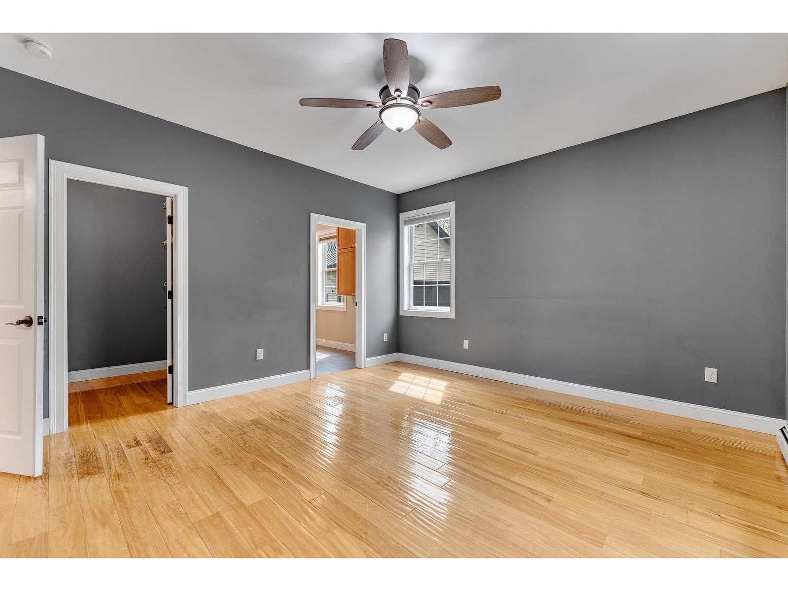 Walk-in closet