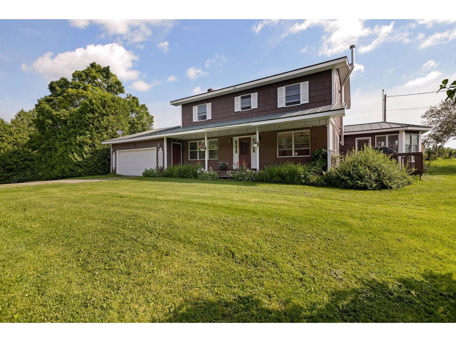 4 BR 1 3/4  BA and 3.9 +/- acres