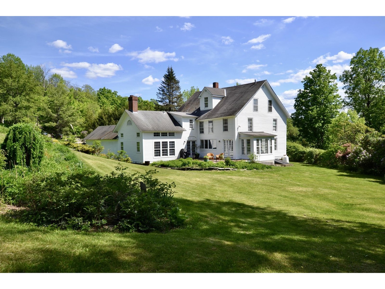 611 Center Road