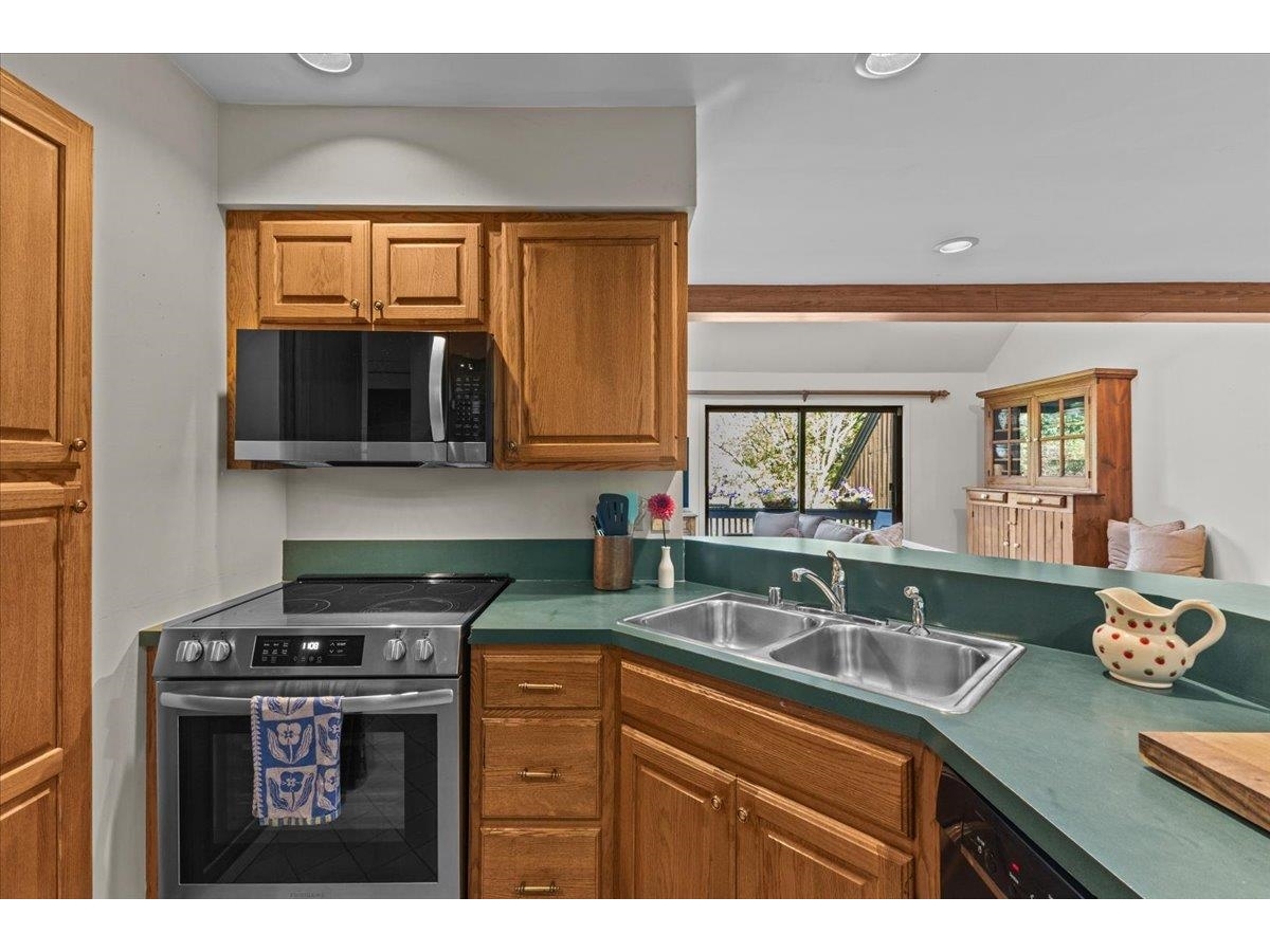 615 Field Road, Unit 73