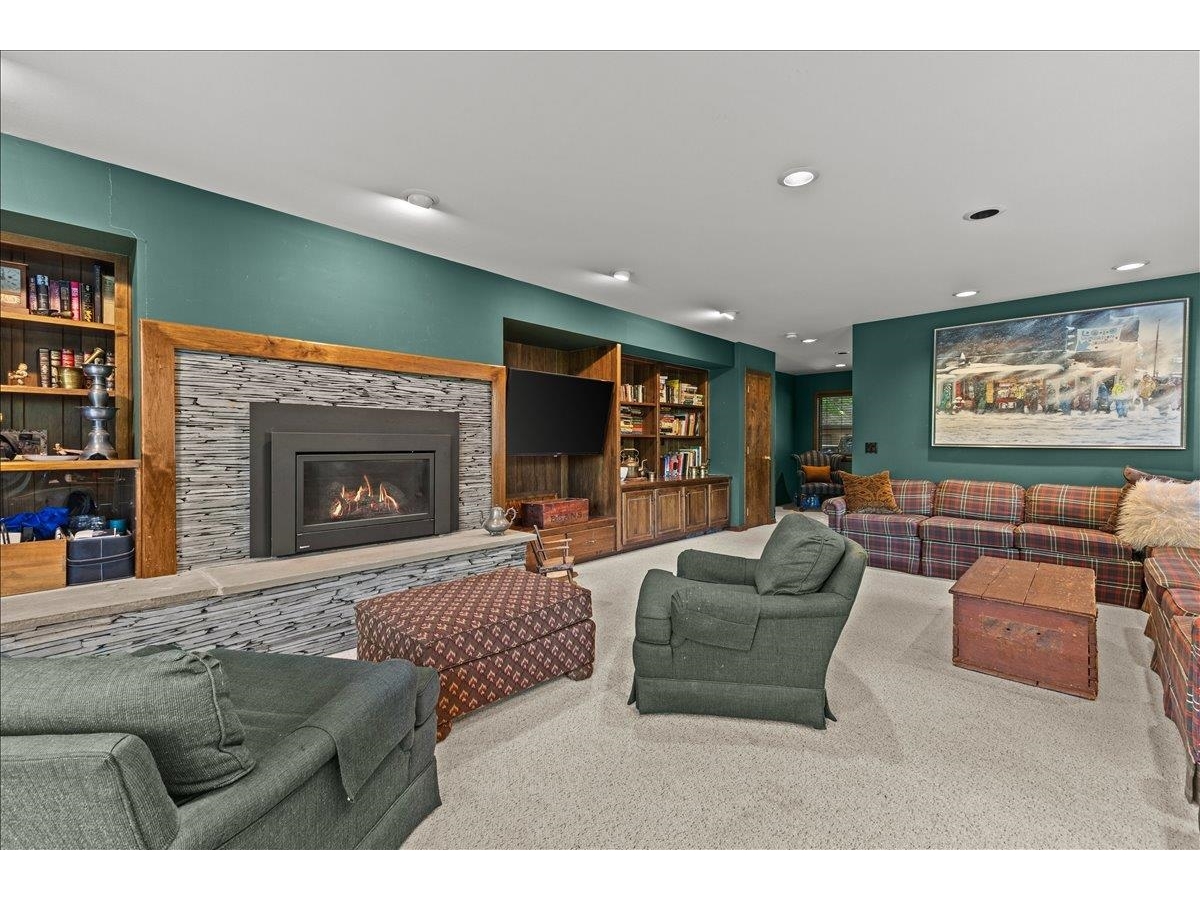 615 Field Road, Unit 73