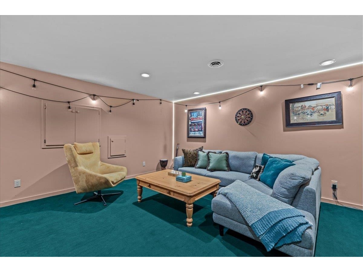 615 Field Road, Unit 73