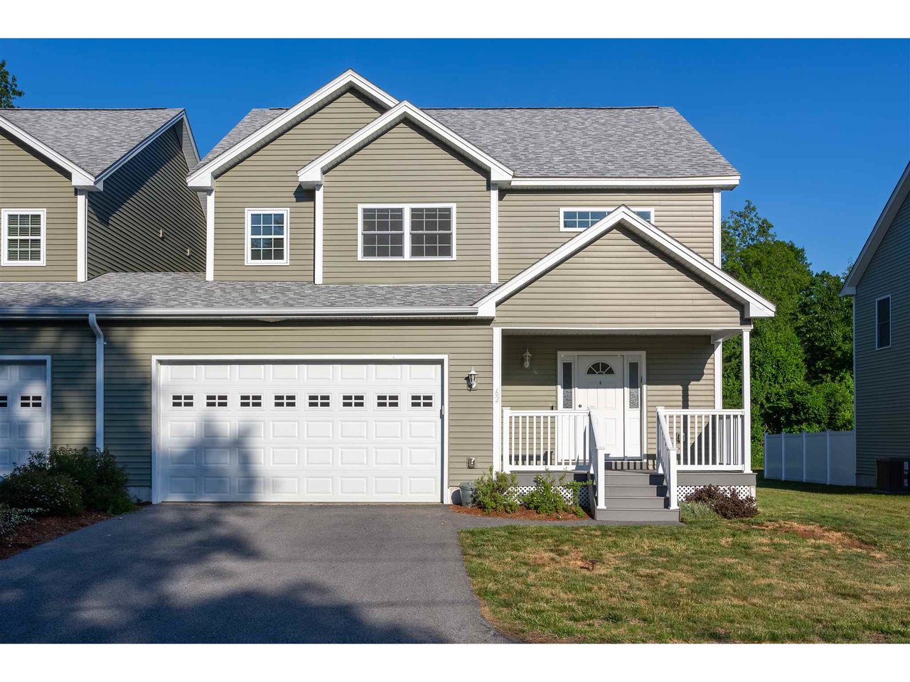 62 Bay Hollow Lane