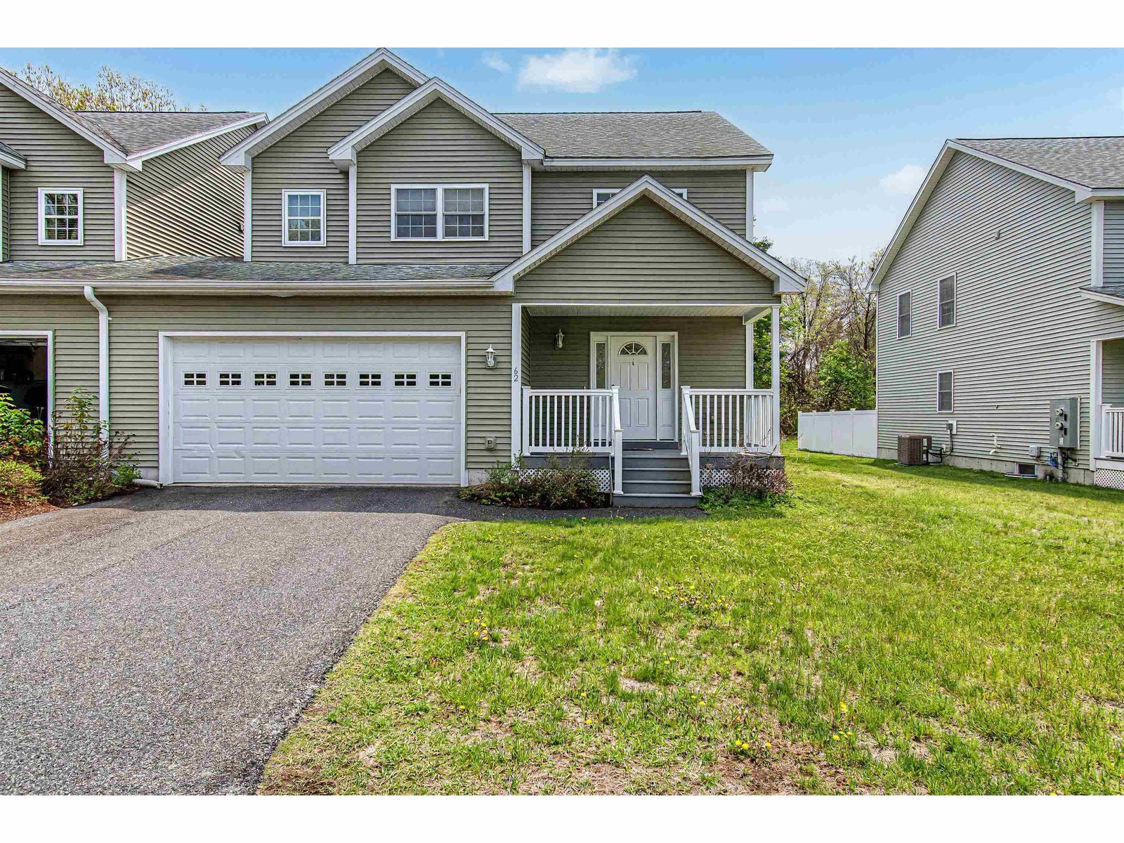 62 Bay Hollow Lane
