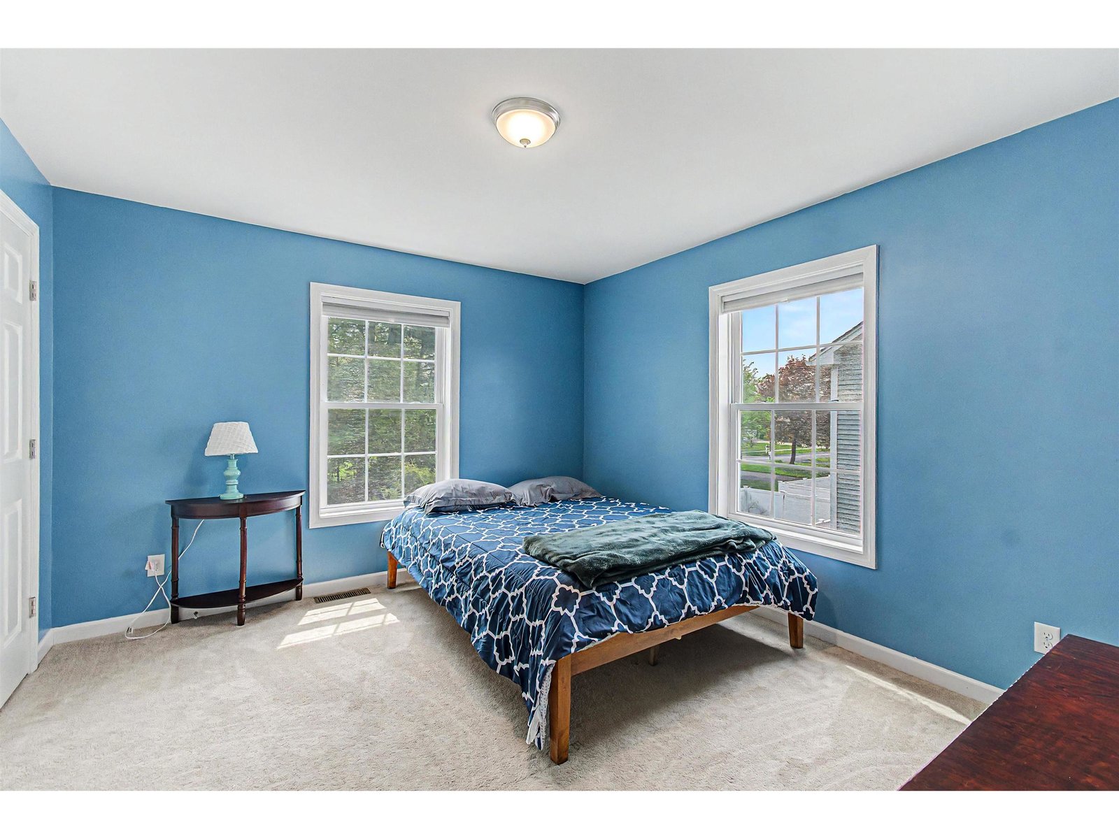 62 Bay Hollow Lane
