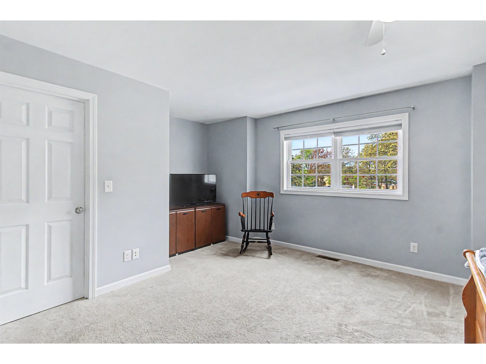 62 Bay Hollow Lane