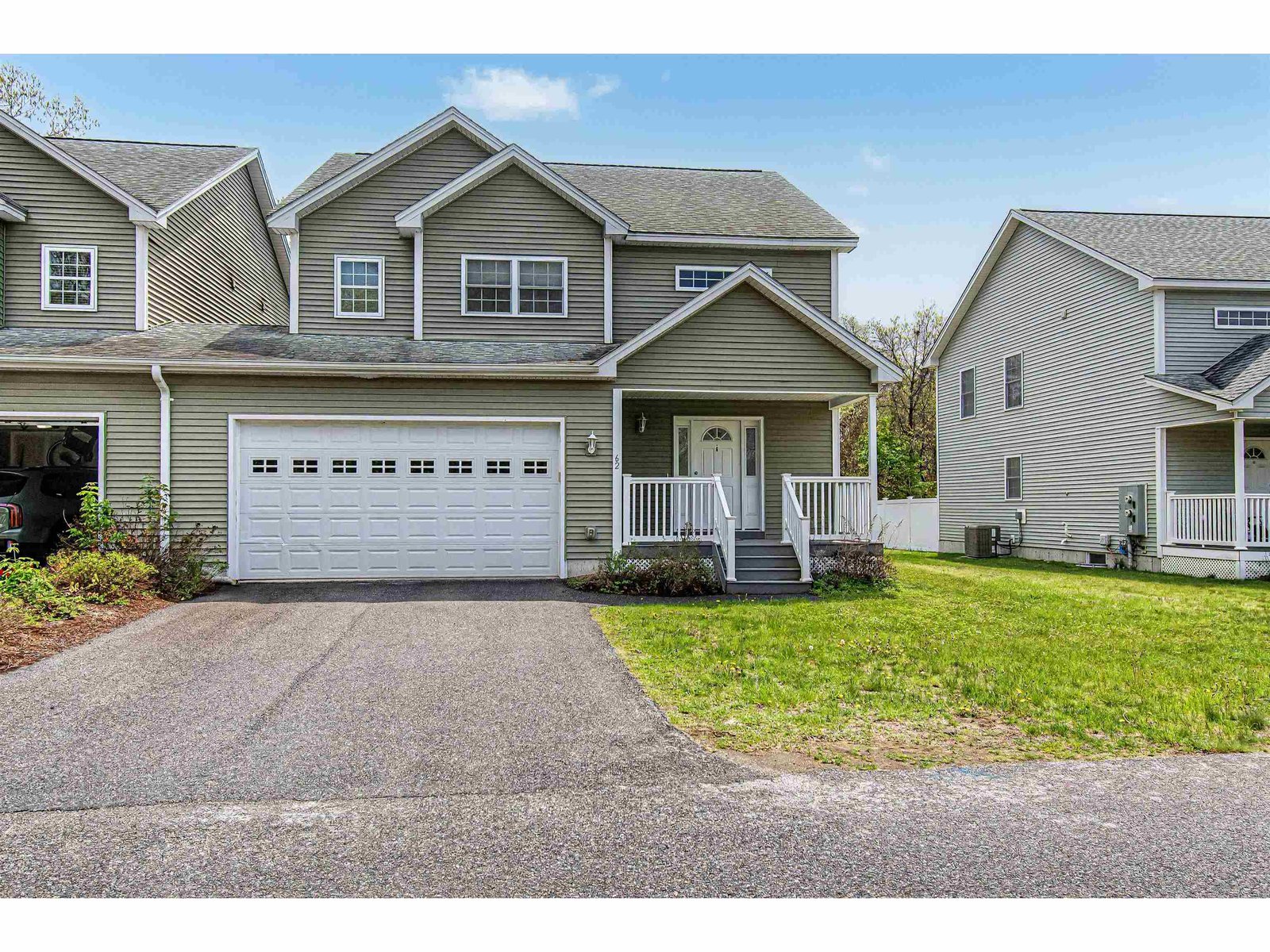 62 Bay Hollow Lane