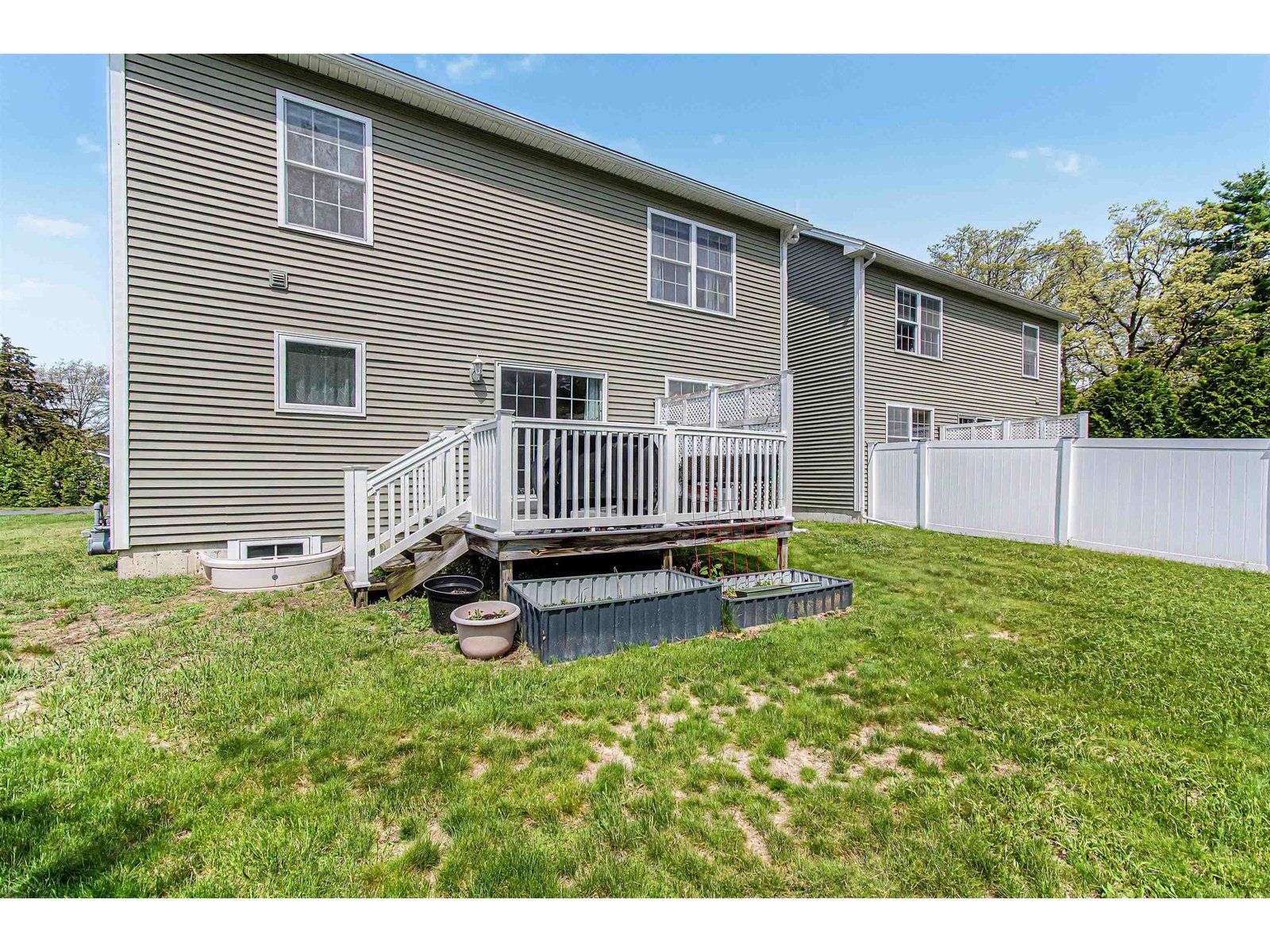 62 Bay Hollow Lane