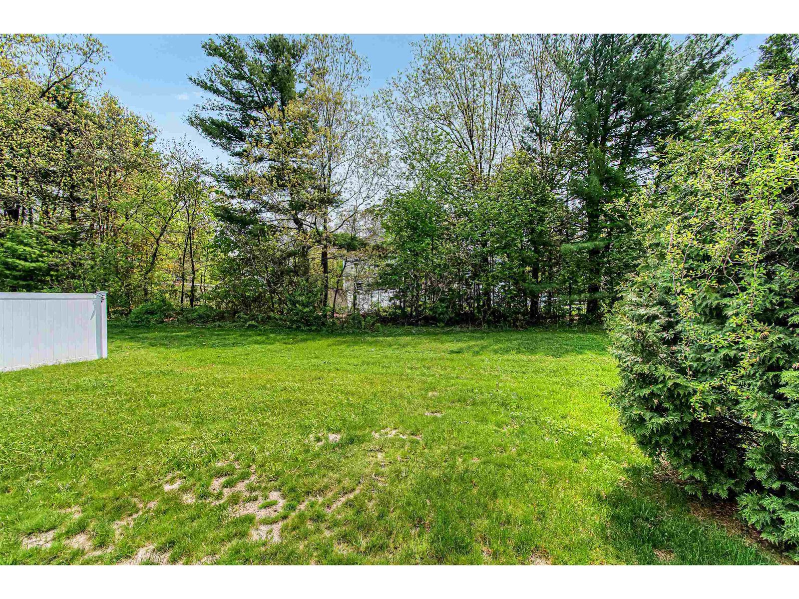 62 Bay Hollow Lane