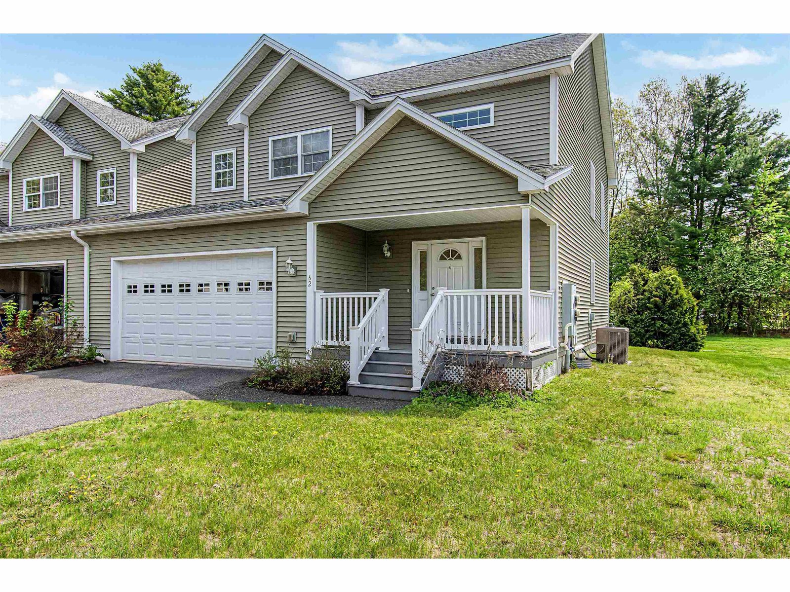62 Bay Hollow Lane