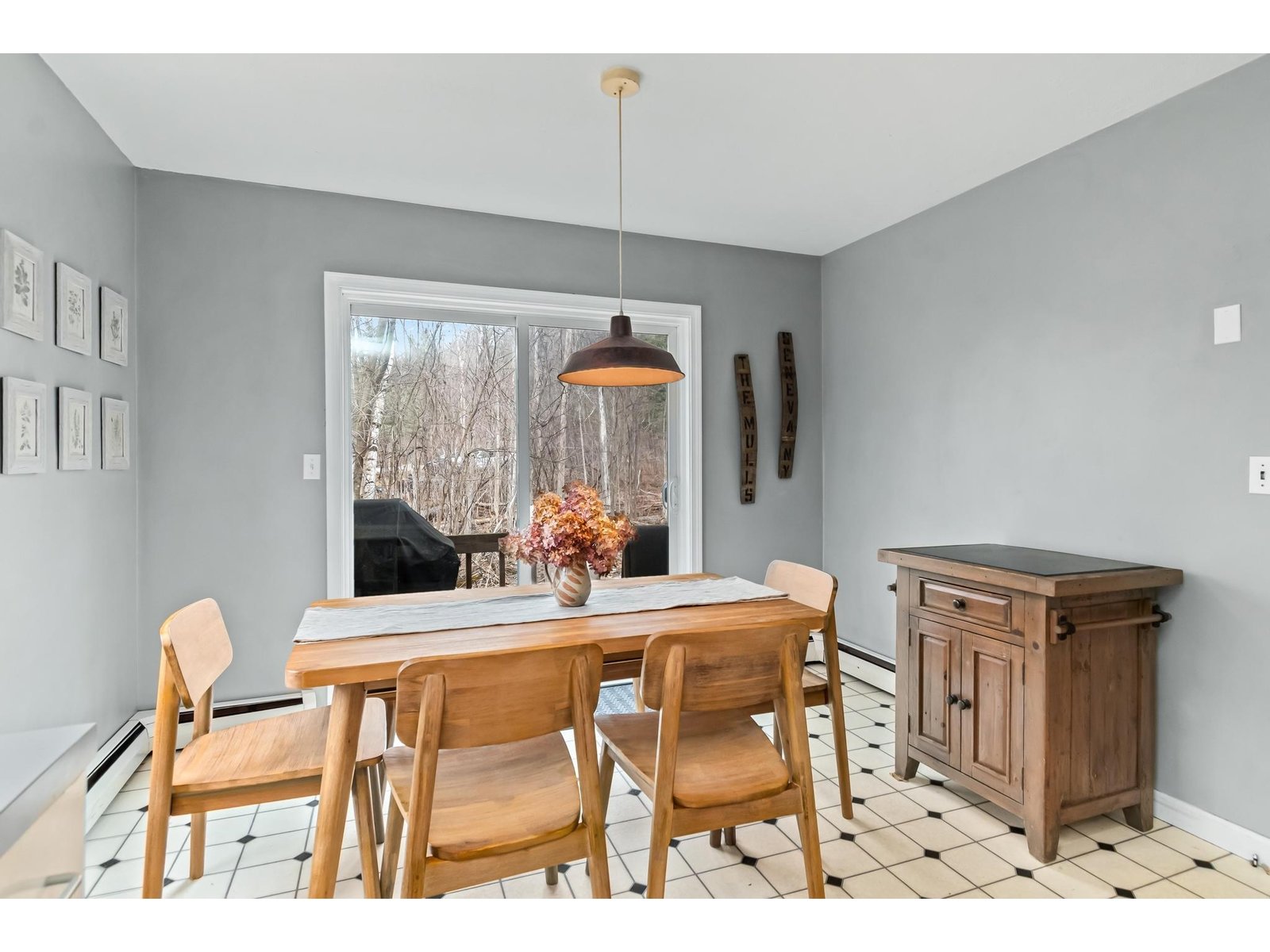 Dining/Kitchen