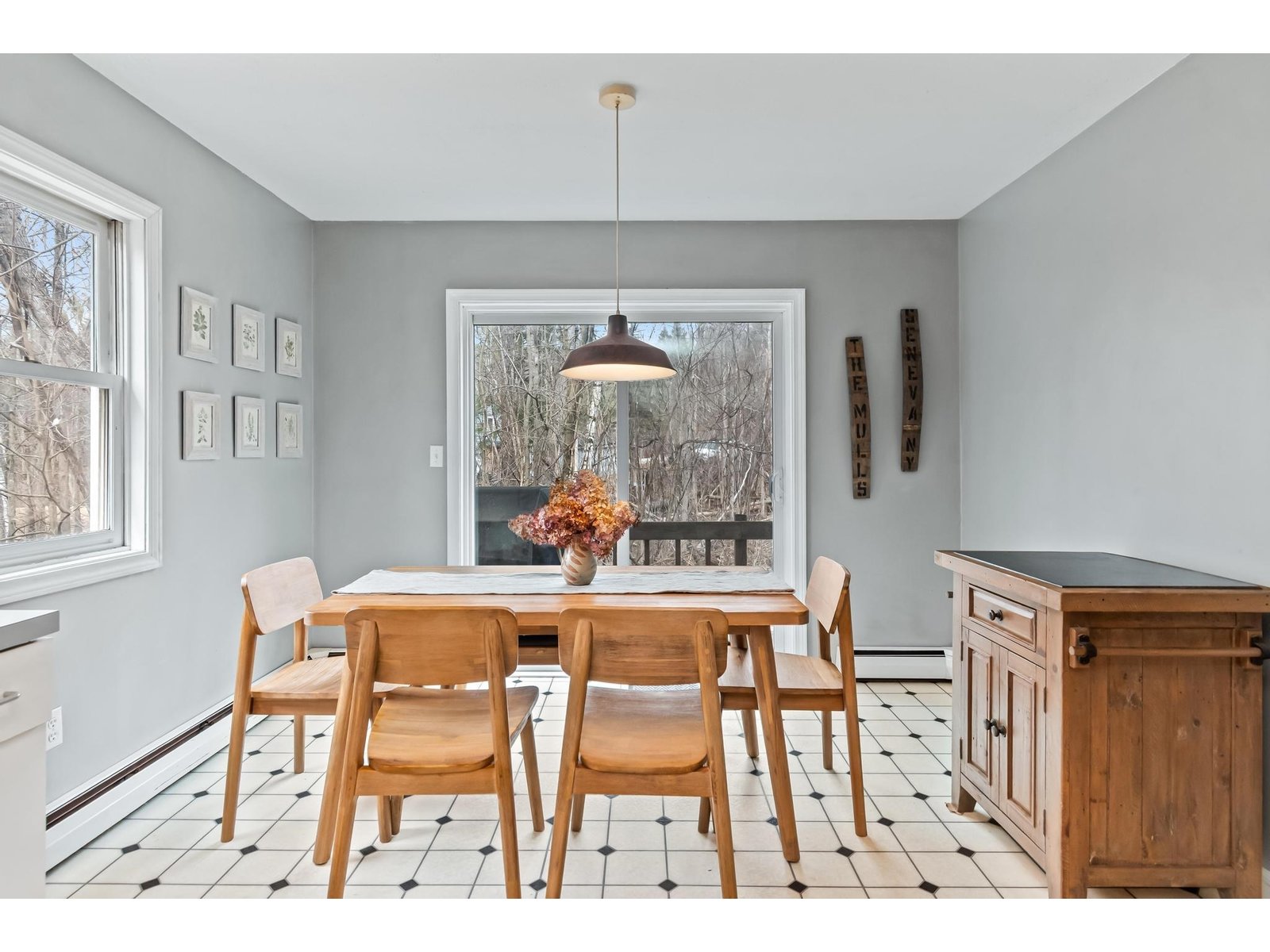 Dining/Kitchen