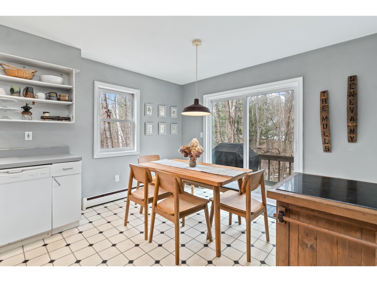Dining/Kitchen