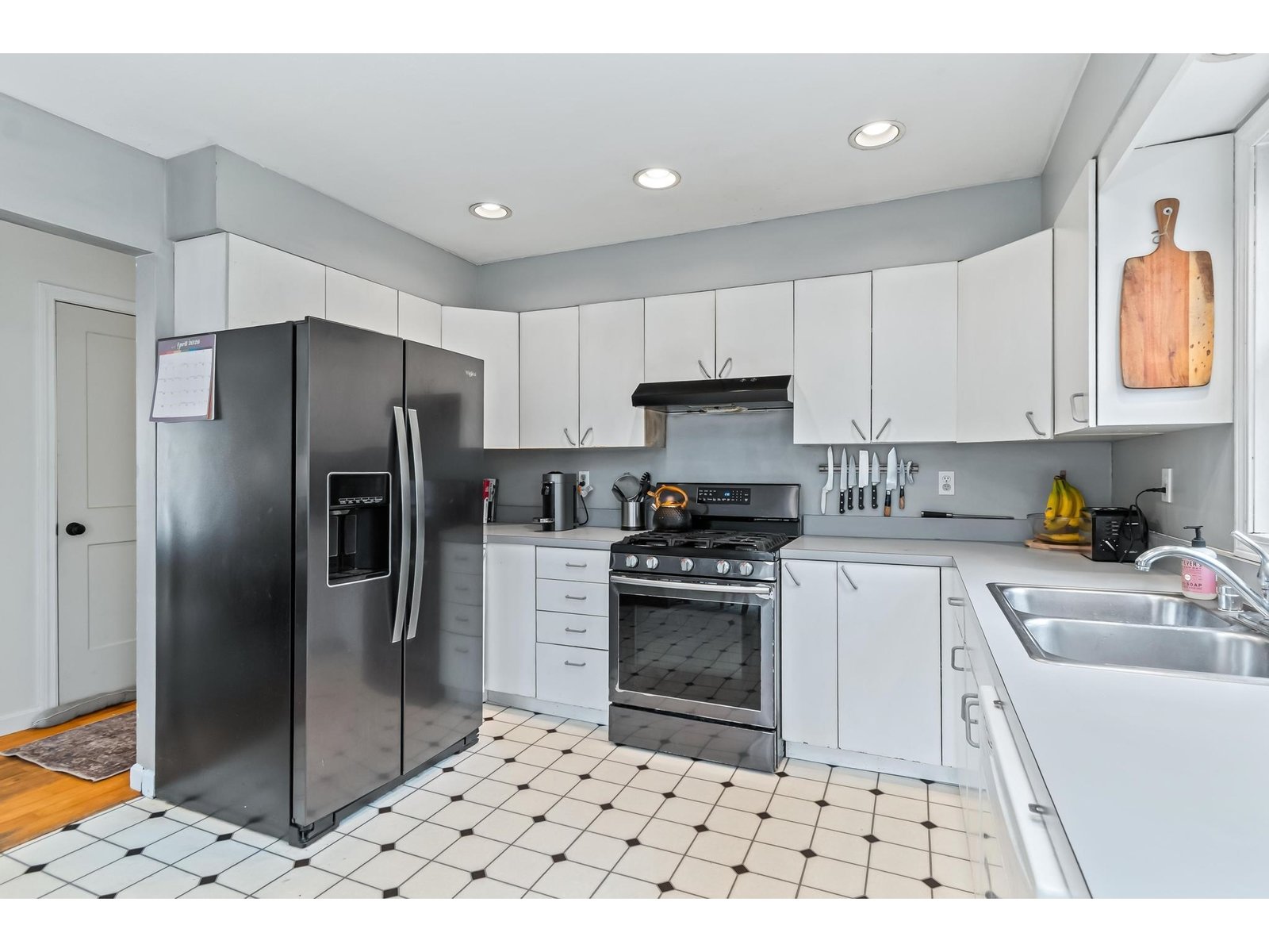 Dining/Kitchen