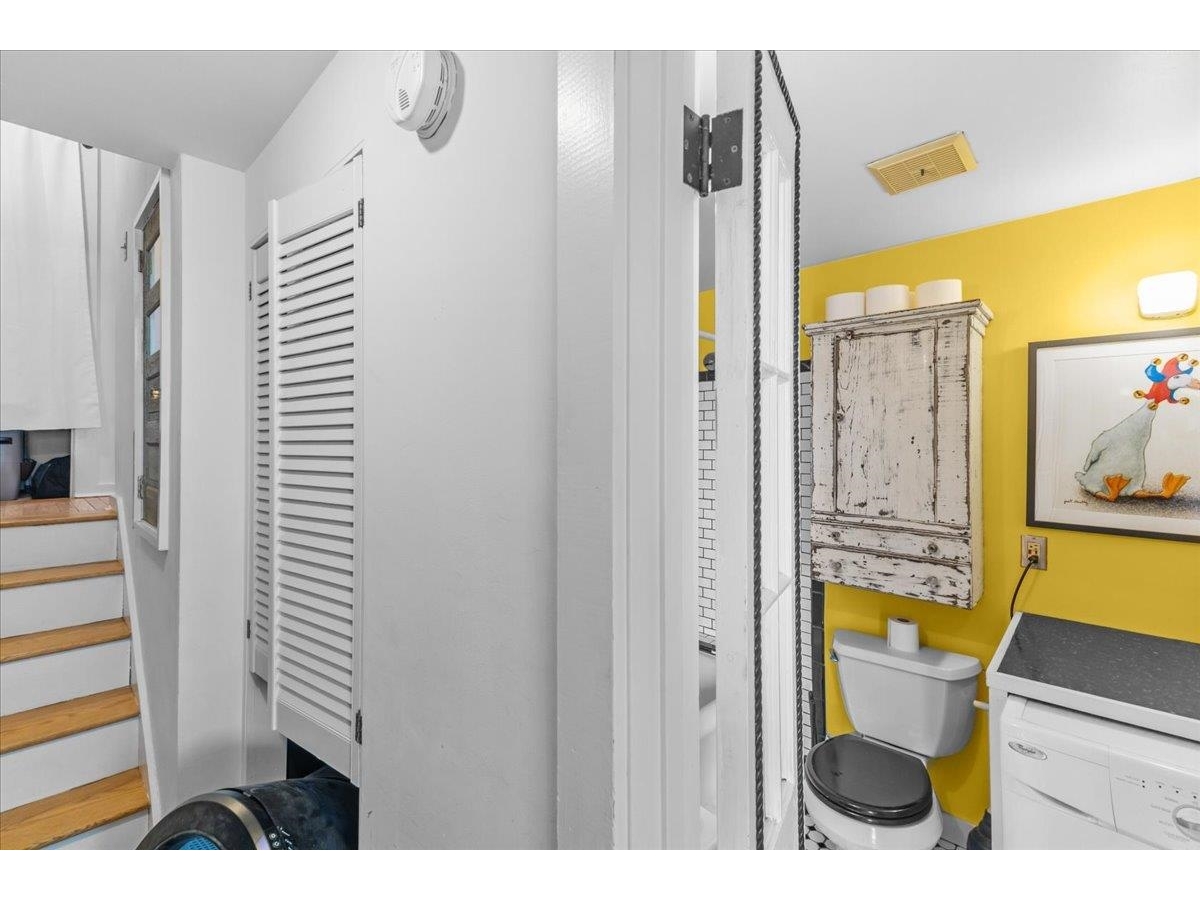 62 Lakeview Terrace, Unit B